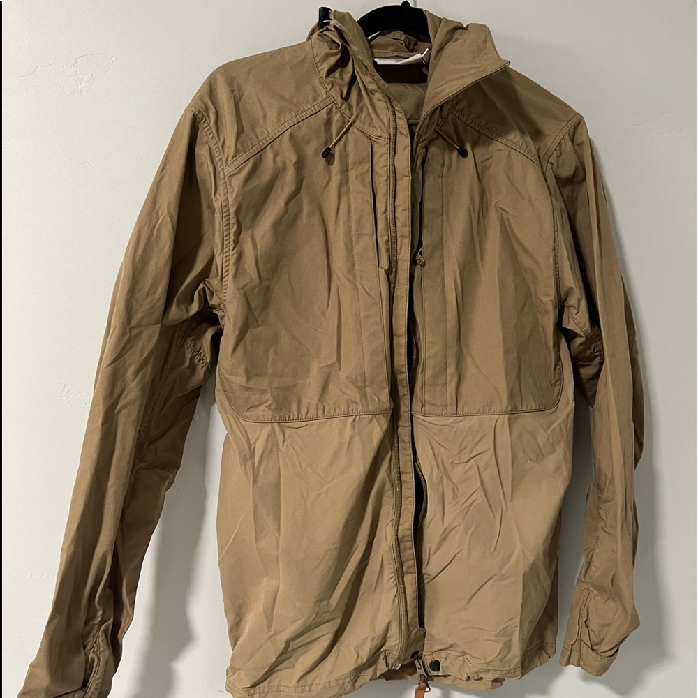 Fjallraven jacket. G-1000 new without tags . Sandstone